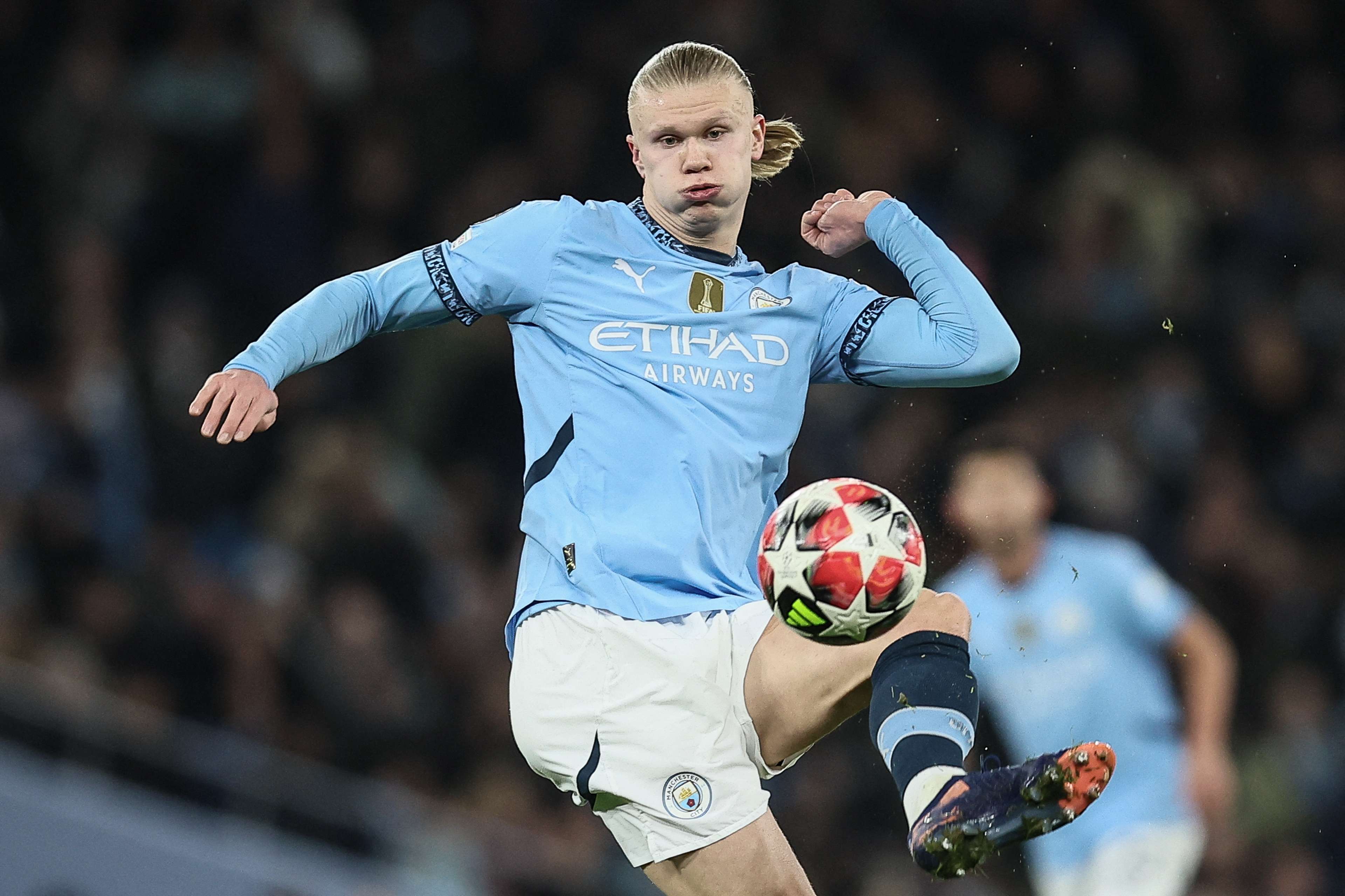 特别是在足 特别是在足